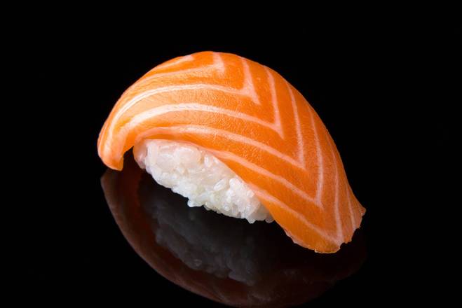 Order Salmon Sushi 三文魚壽司 food online from Moxie Izakaya Restaurant store, Los Angeles on bringmethat.com