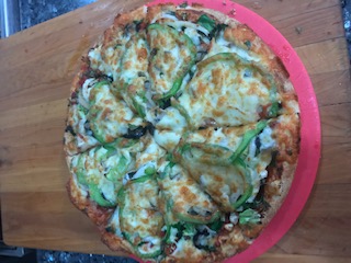 Order Vegetarian Pizza food online from Singas Famous Pizza store, Glen Oaks on bringmethat.com