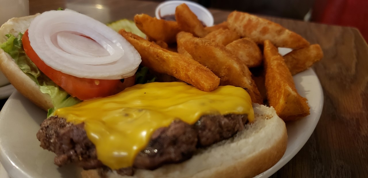 Order Cheeseburger food online from Mansfield Family Restaurant store, Mansfield on bringmethat.com