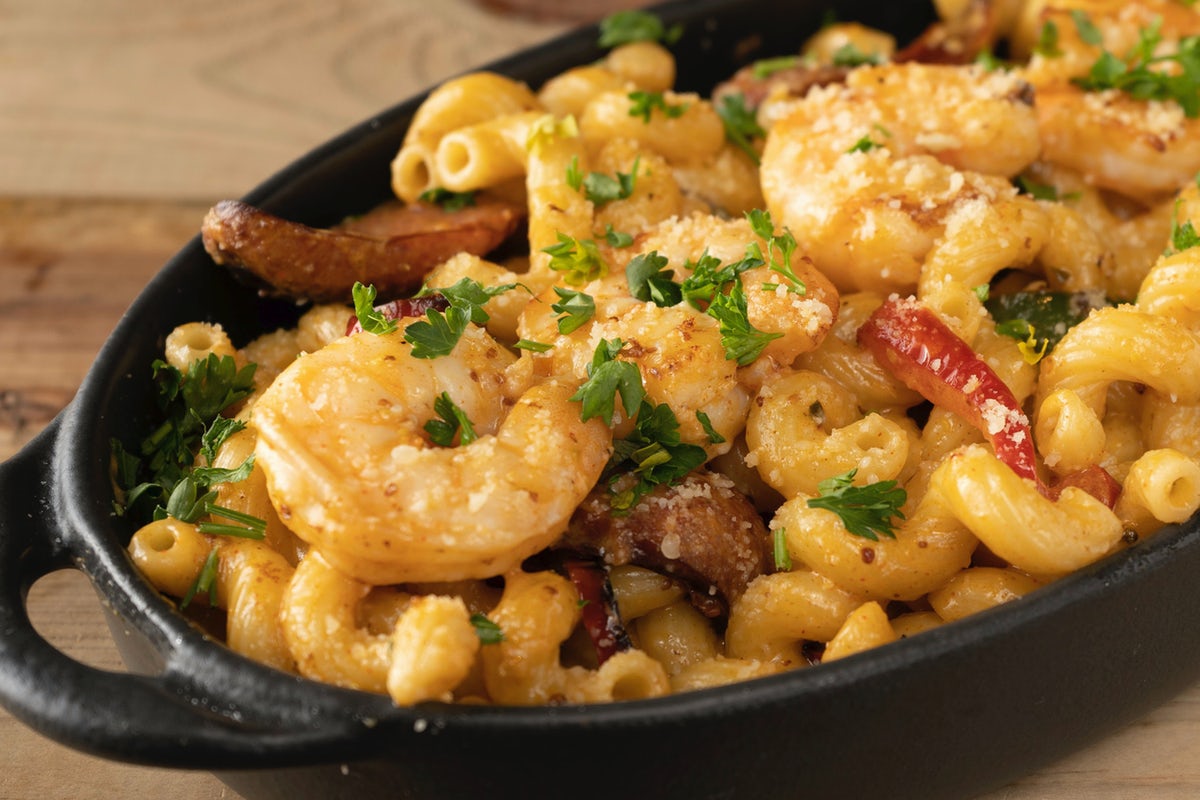 Order Voodoo Pasta food online from Bar Louie store, West Des Moines on bringmethat.com