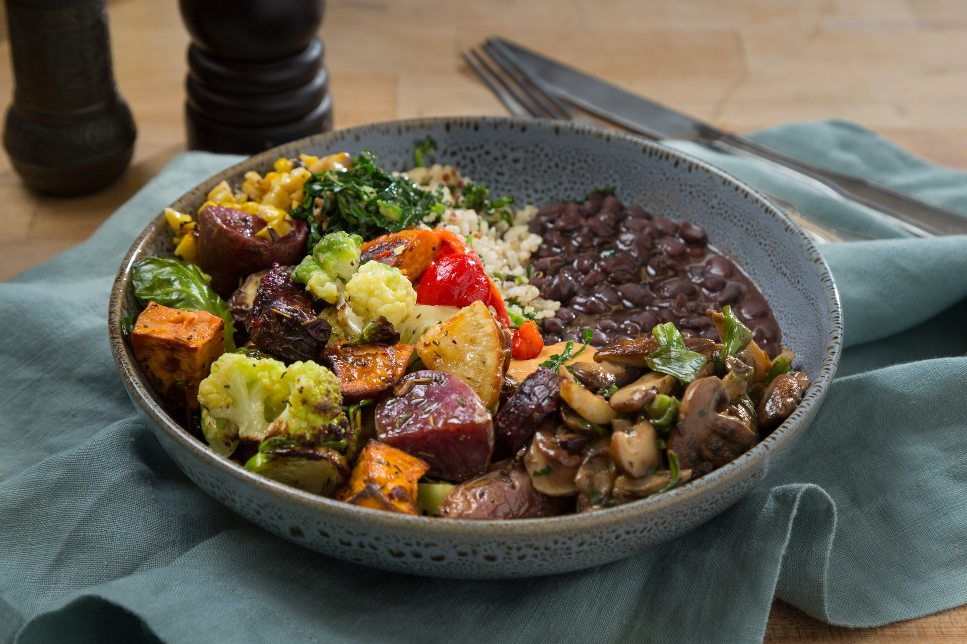 Order Vegetarian Bowl | Lunch food online from Bossa Nova Brazilian Cuisine store, Los Angeles on bringmethat.com