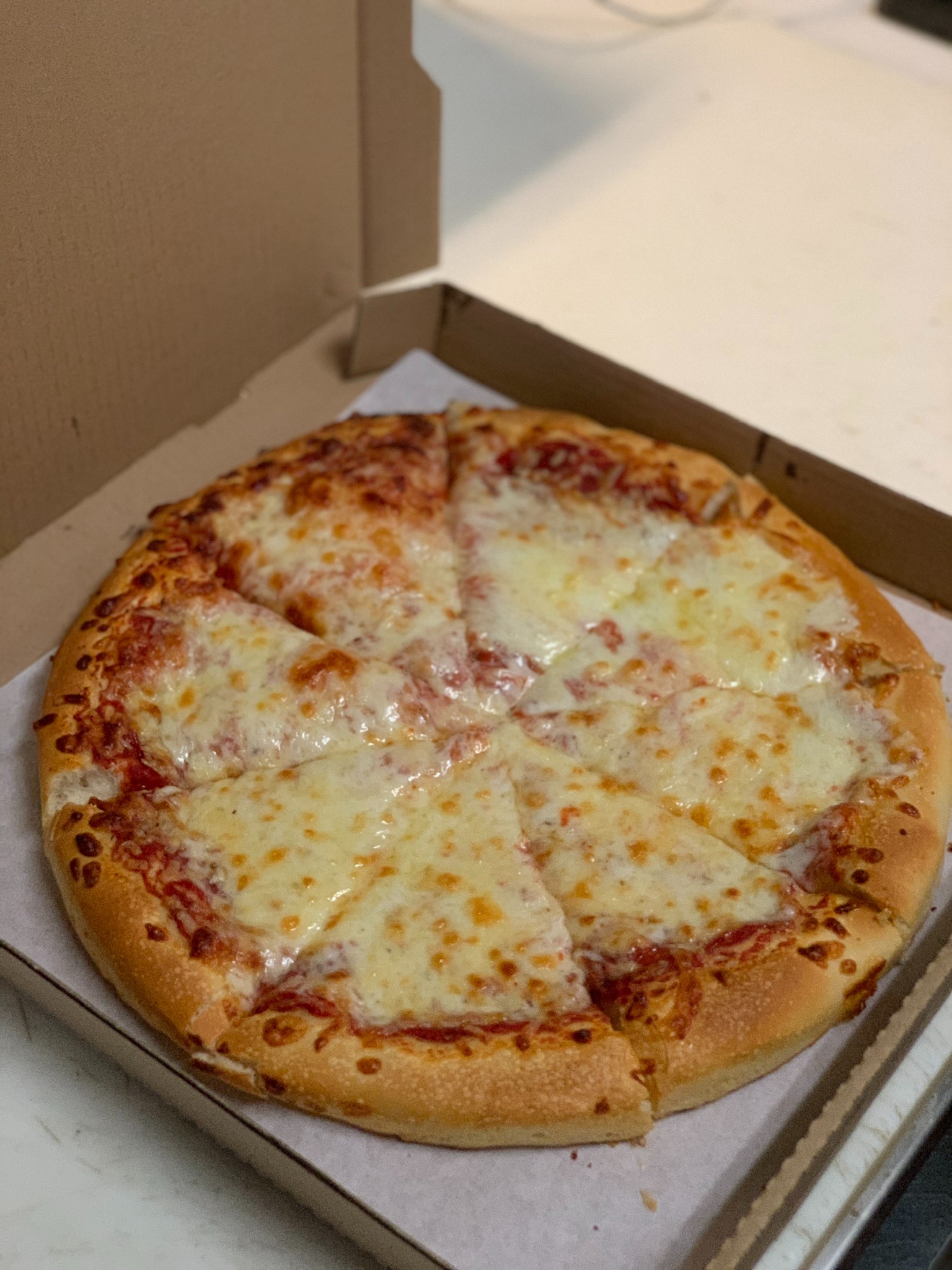 Order 14" Medium Cheese Pizza food online from Boston Pizza store, Las Vegas on bringmethat.com