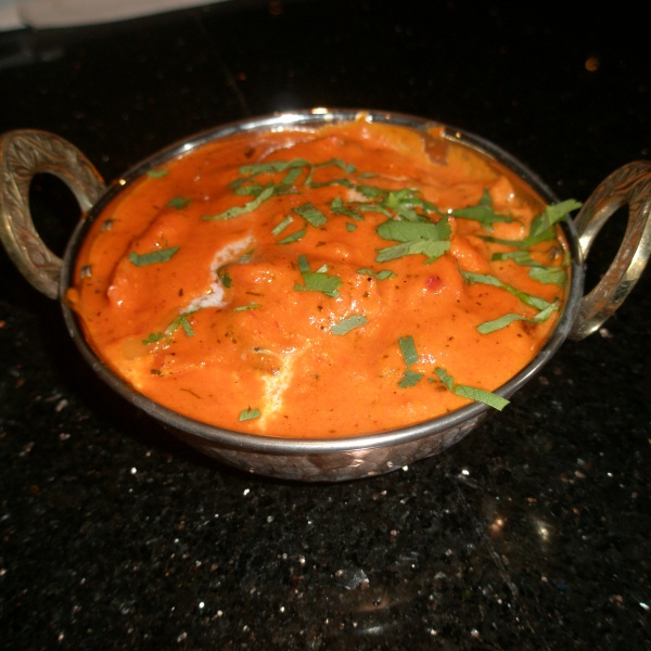 Order Chicken Makhani food online from Tava Restaurant store, Morton Grove on bringmethat.com