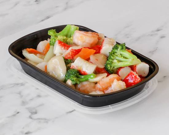 Order Seafood Combination food online from New Great Dragon Chinese Restaurant store, Dubuque on bringmethat.com