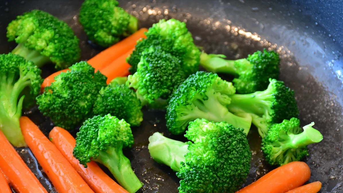 Order Steamed Broccoli food online from Red Crab Juicy Seafood store, Cleveland on bringmethat.com