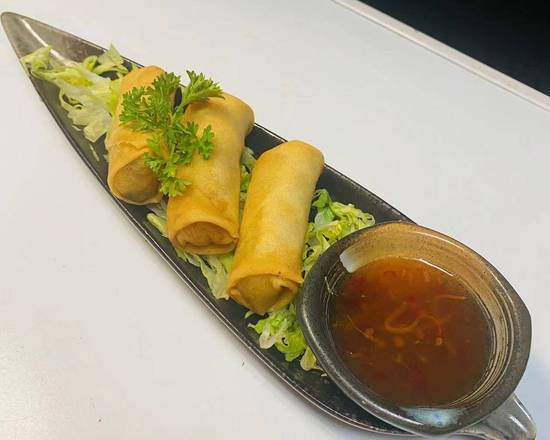 Order Vegetable Spring Roll food online from Yellowtail store, Philadelphia on bringmethat.com