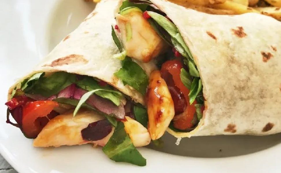 Order Supreme Grilled Chicken Wrap - Wrap food online from Lunetta pizza store, New York on bringmethat.com