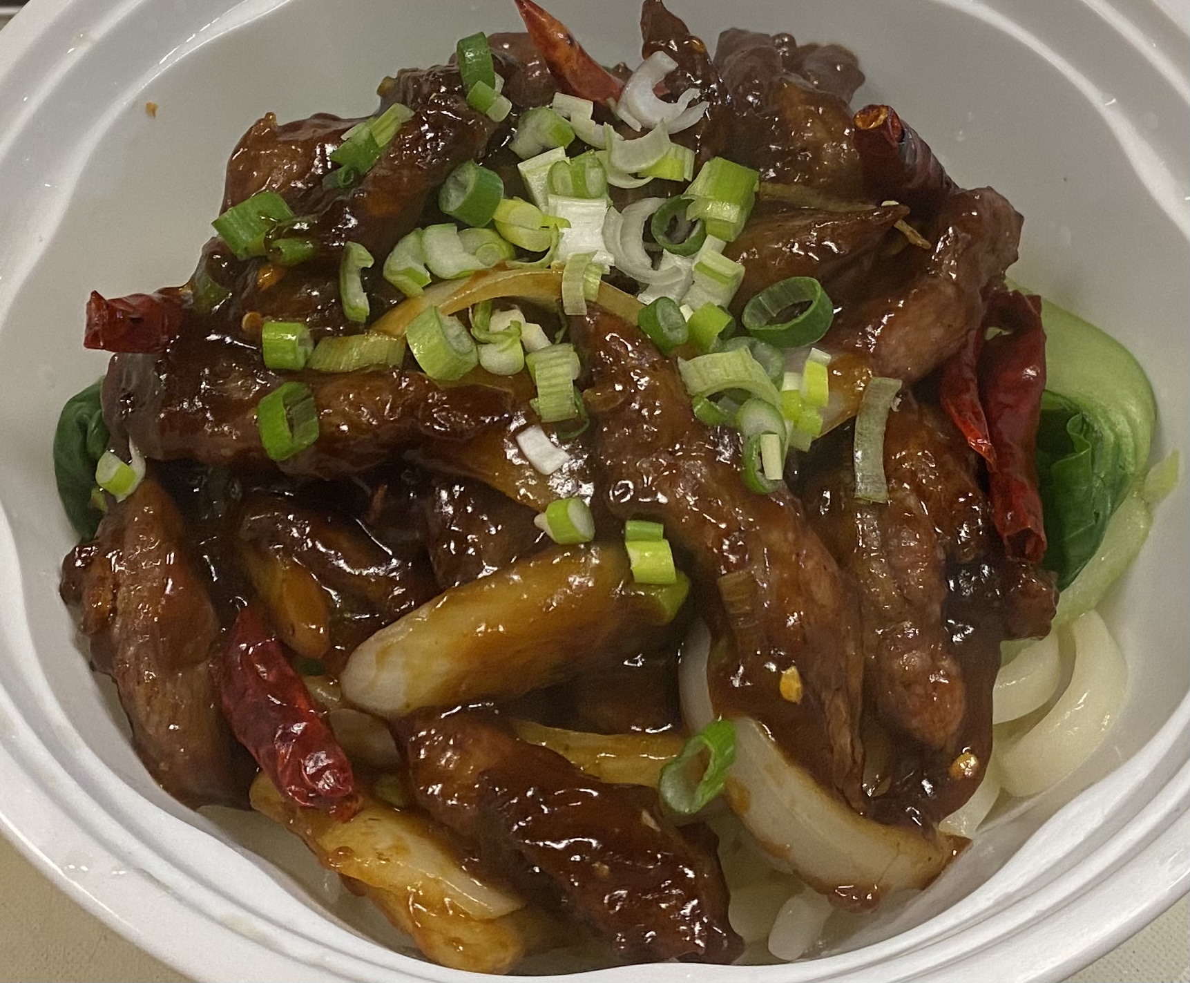 Order Spicy Shredded Beef Noodle Soup辣牛丝汤面 food online from Kumo Asian Fusion store, Brick on bringmethat.com