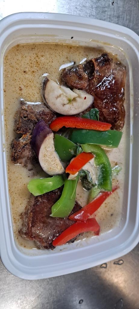 Order Lamb Chop Curry food online from Simply Thai store, Northbrook on bringmethat.com