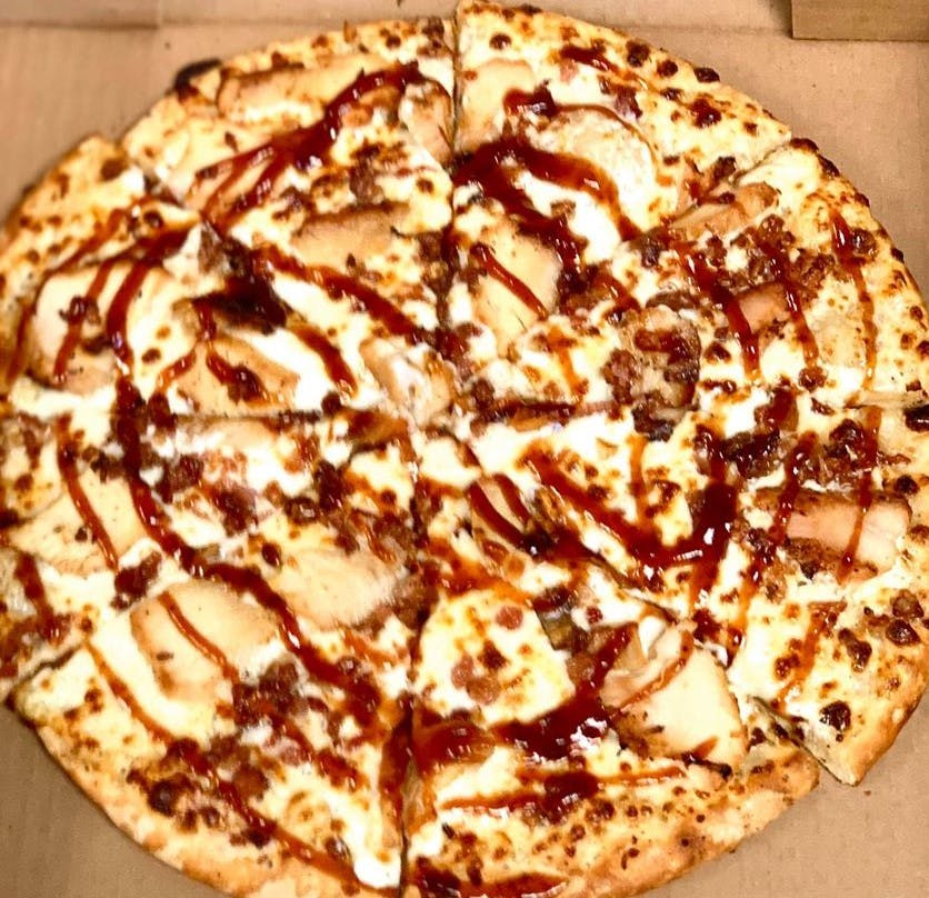 Order Chicken Bacon Ranch Pizza - Personal 7" food online from Teal Lake Pizzeria store, Negaunee on bringmethat.com