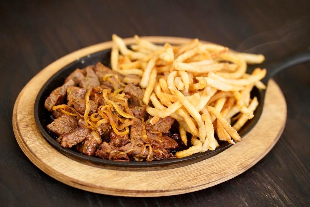 Order Picanha com Fritas food online from Brazil Gourmet Pizzeria store, Damascus on bringmethat.com
