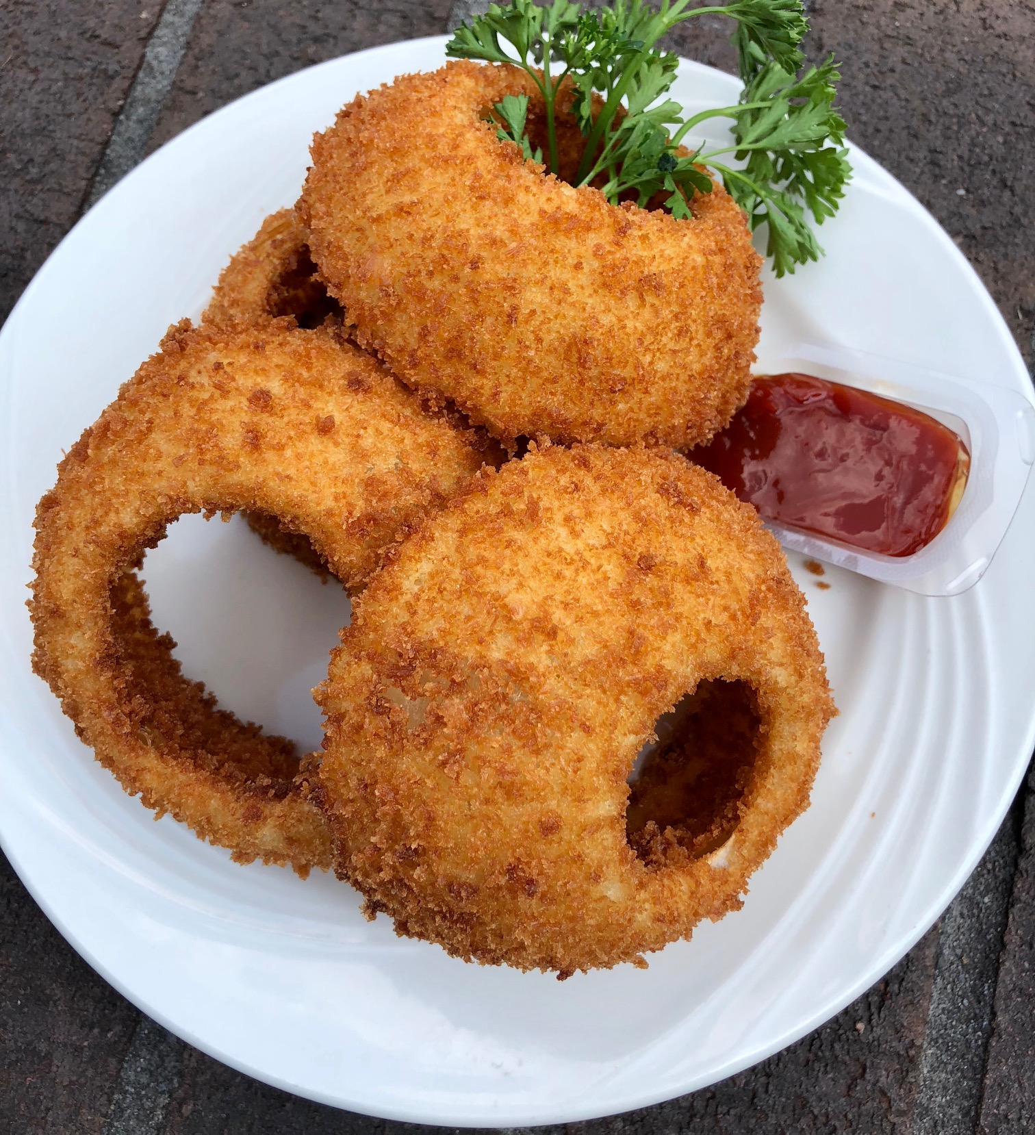 Order 4 Piece Onion Rings food online from Bobby Chez Crab Cakes store, Cherry Hill on bringmethat.com
