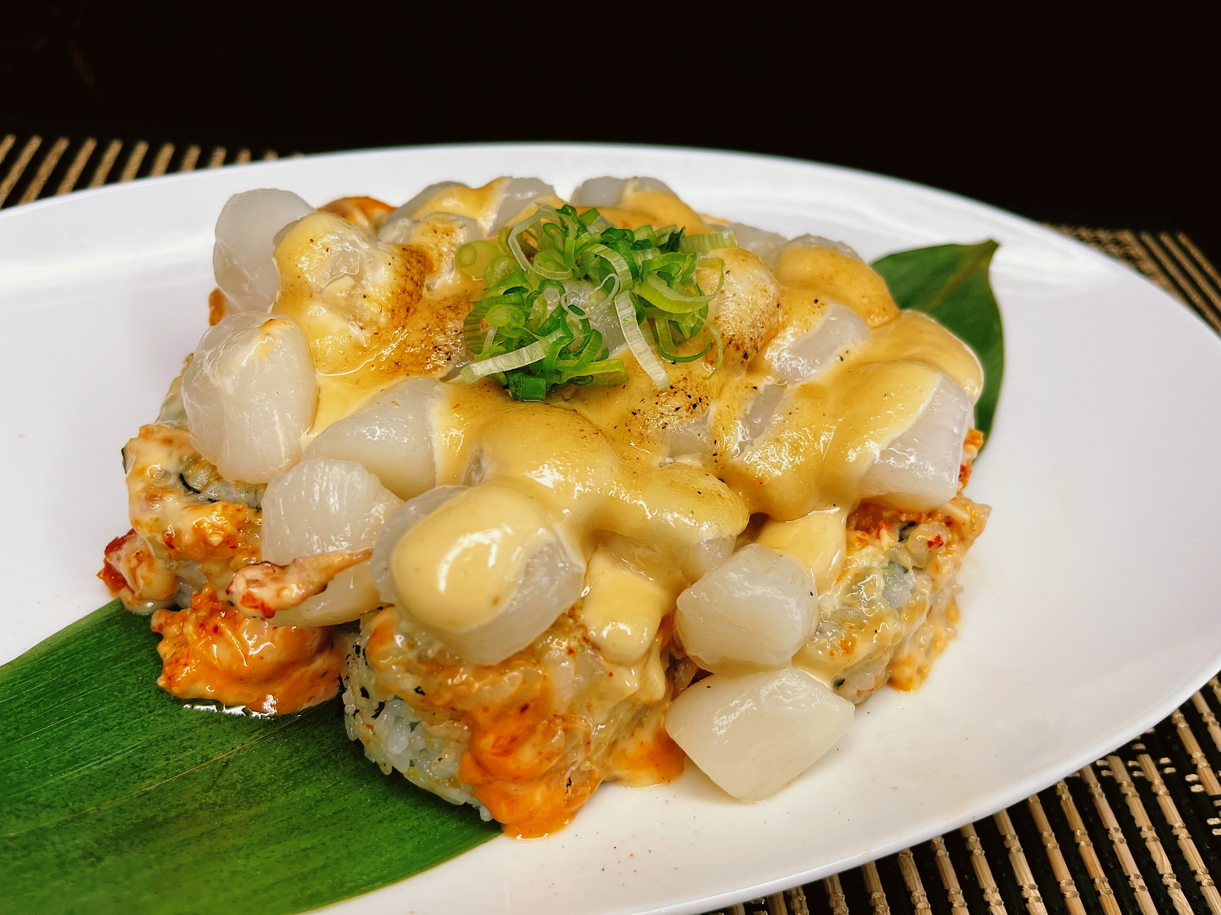Order B4. Baked Scallop Roll food online from Sushien store, Carson on bringmethat.com