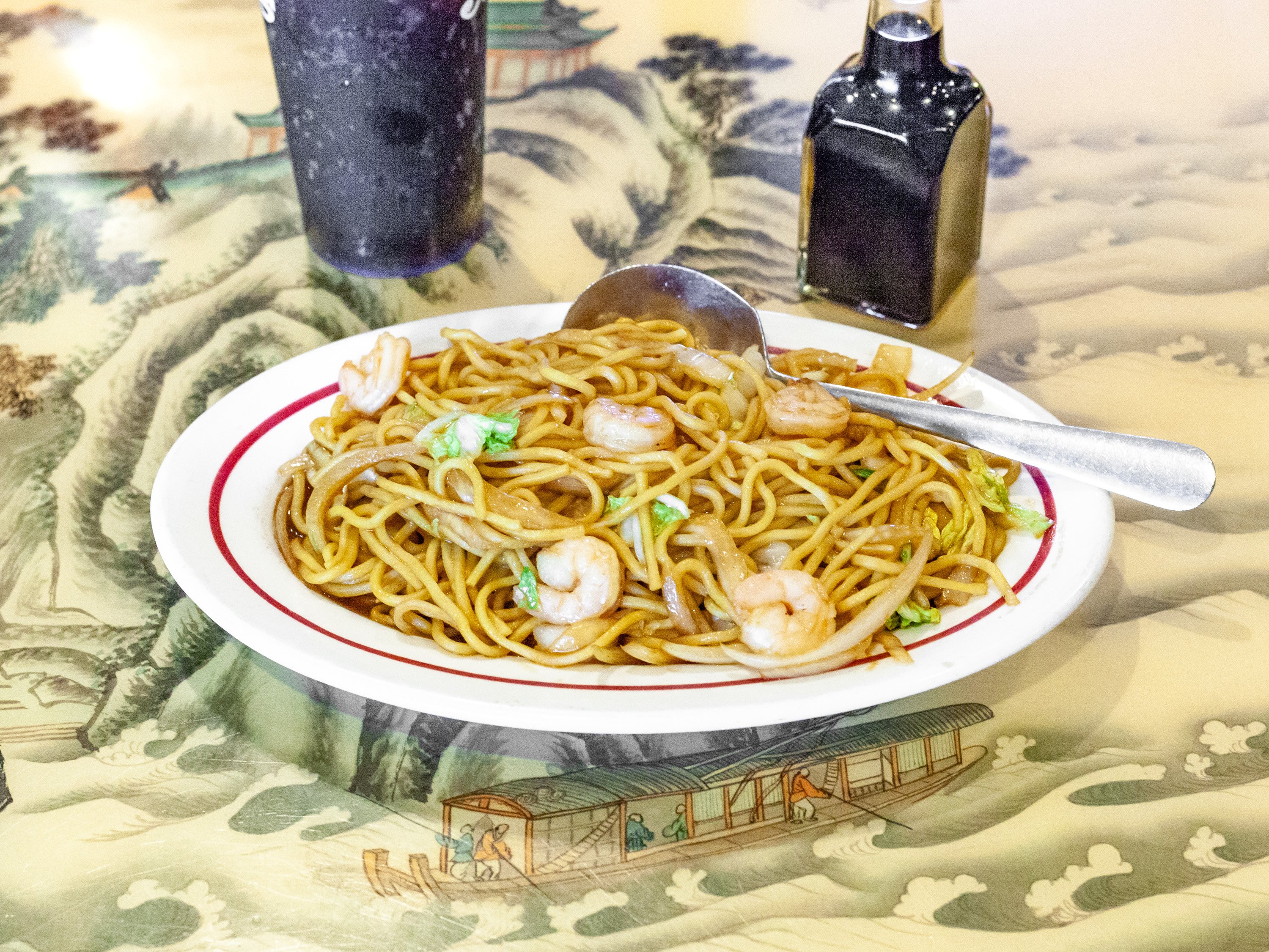 Order 604. Shrimp Lo Mein food online from Chinese Pavilion store, Sherwood on bringmethat.com