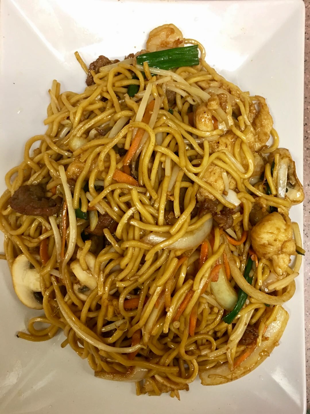 Order 39. Dinner Combo Lo Mein food online from Rolling Cooking store, Springfield on bringmethat.com