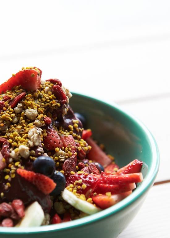 Order Berry Bowl food online from Backyard Bowls store, Los Angeles on bringmethat.com