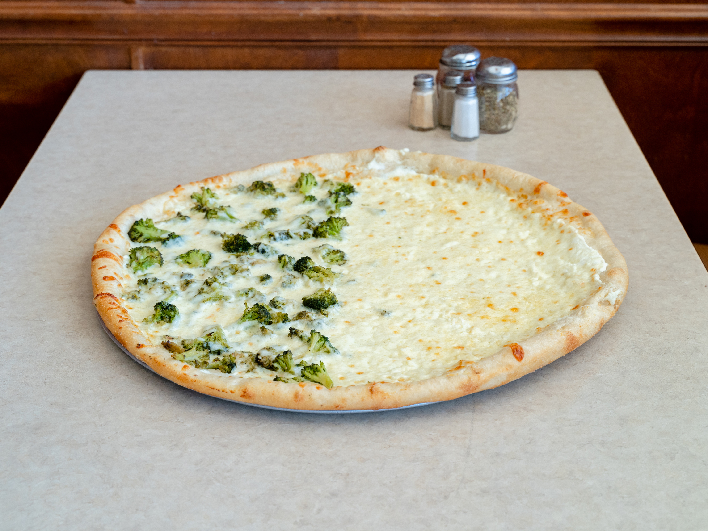 Order White Pizza with Broccoli food online from Sal’ Pizza store, Allentown on bringmethat.com