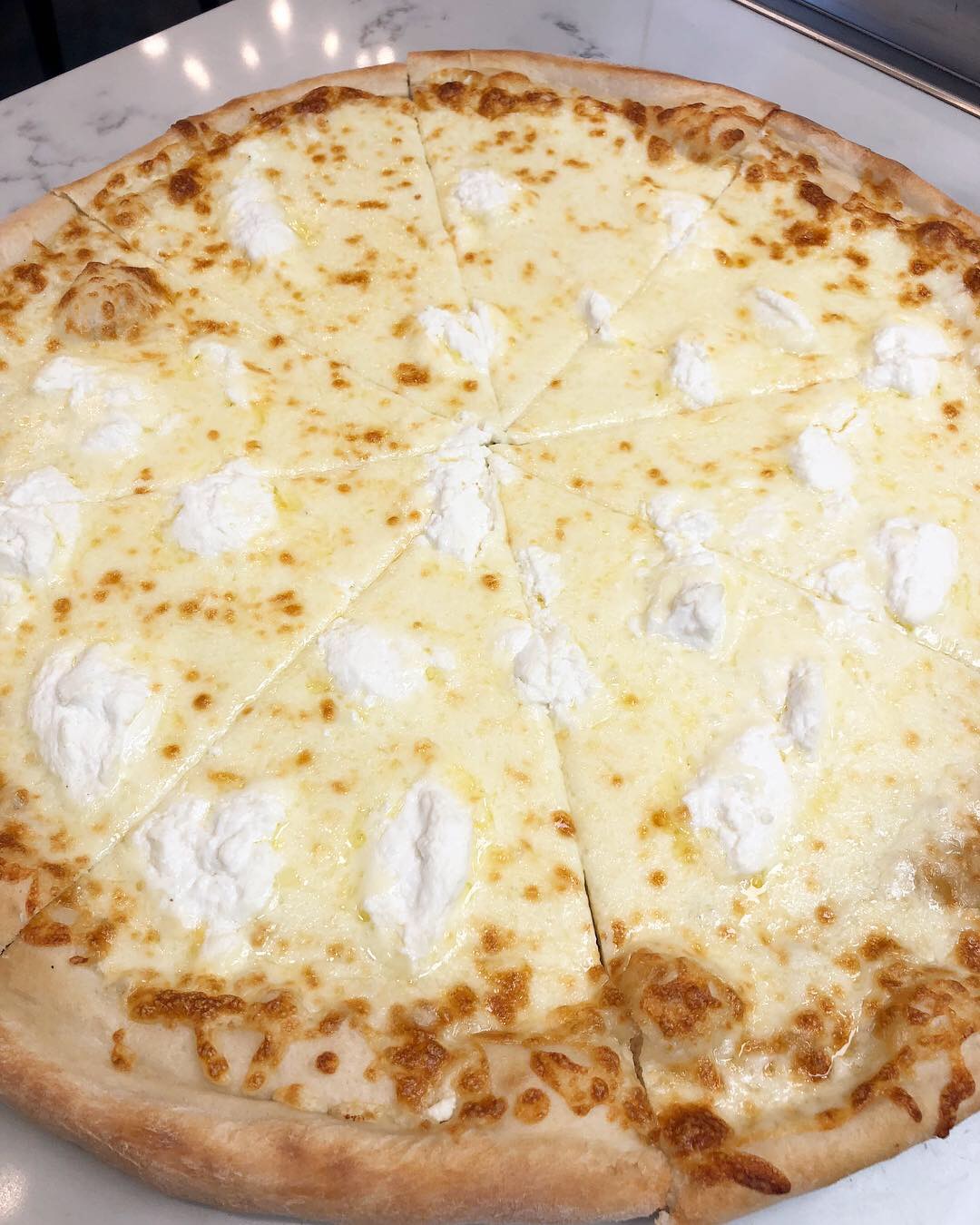 Order White Pizza food online from Linwood Pizza store, Totowa on bringmethat.com