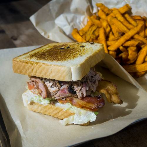 Order PBLT Sandwich food online from Roscoe's Smokehouse store, Burleson on bringmethat.com