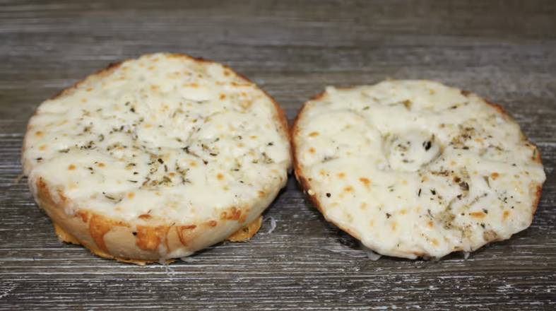 Order White Pizza Bagel food online from Bagel Street Cafe store, Alamo on bringmethat.com