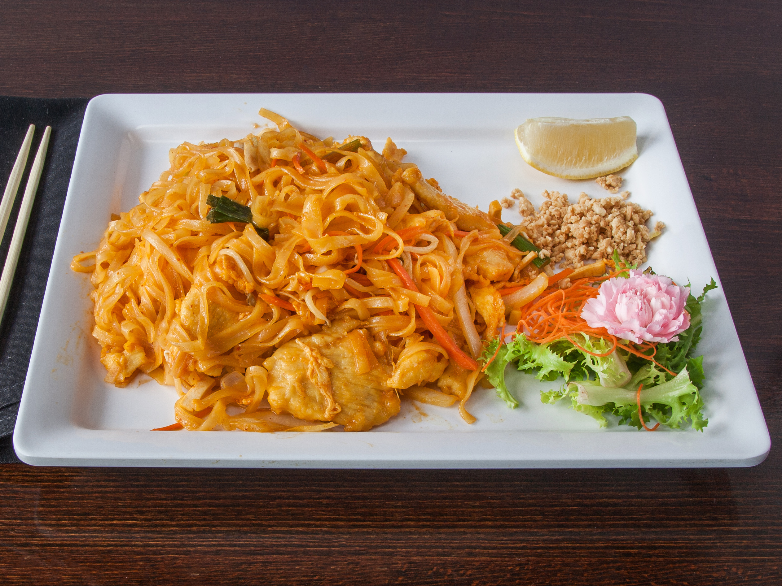 Order Pad Thai Noodle food online from Woow Sushi store, La Grange on bringmethat.com
