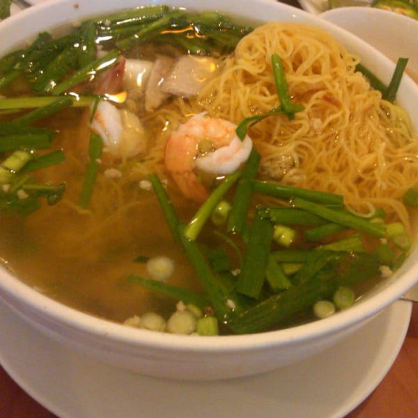 Order Egg Noodle Soup with Sliced Pork and Shrimp food online from Com Tam Thuan Kieu store, Mesa on bringmethat.com