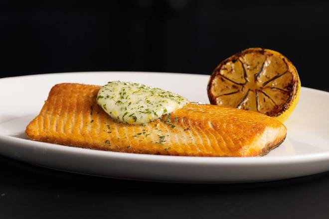 Order BROILED SALMON food online from Sullivan's Steakhouse store, Wilmington on bringmethat.com