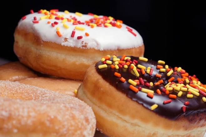 Order Fresh Homestyle Donuts (4 ct) food online from Ctown Supermarkets store, Uniondale on bringmethat.com