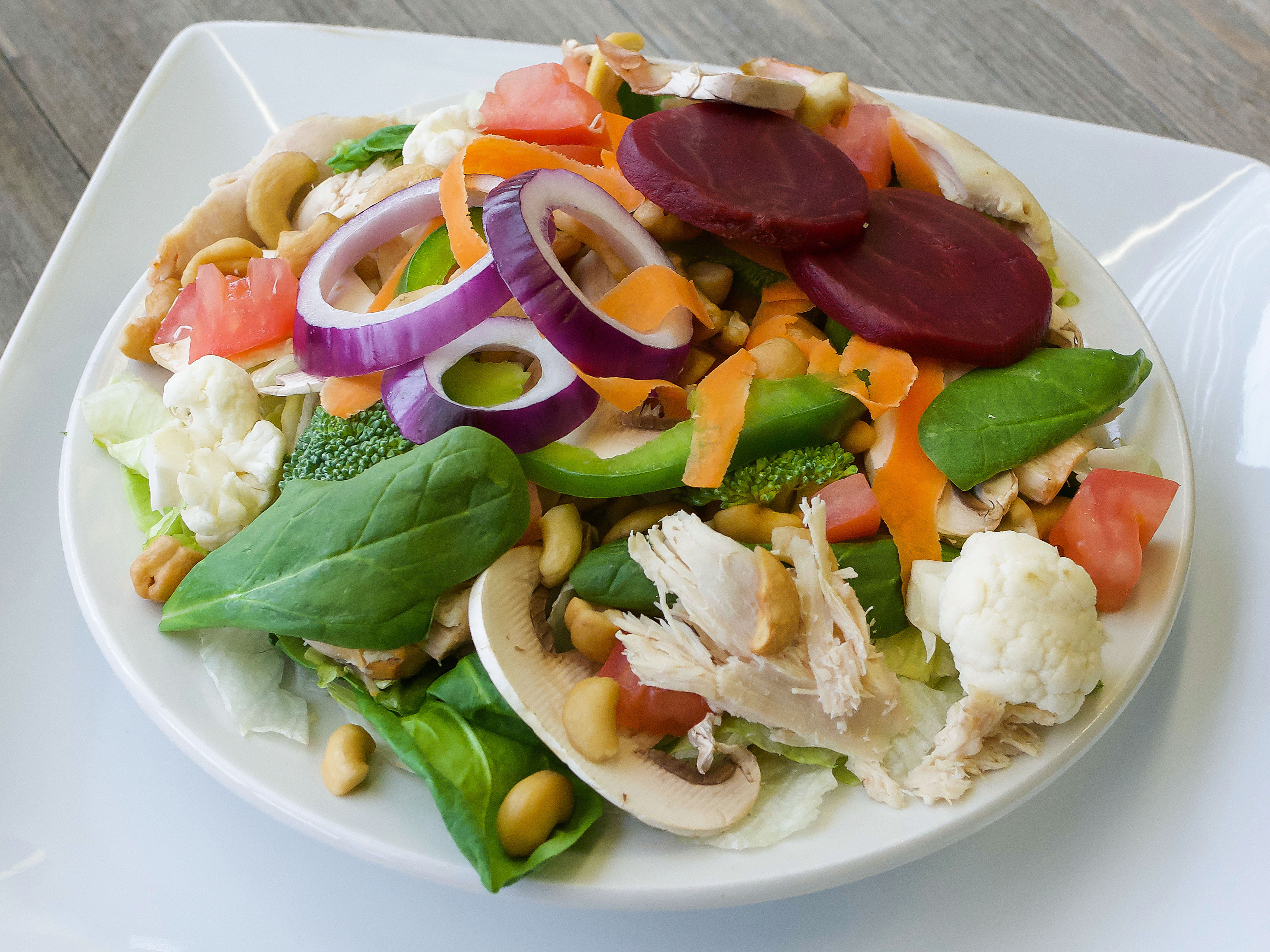 Order Chicken Cashew Salad food online from Gregory Family Restaurant store, Canton on bringmethat.com