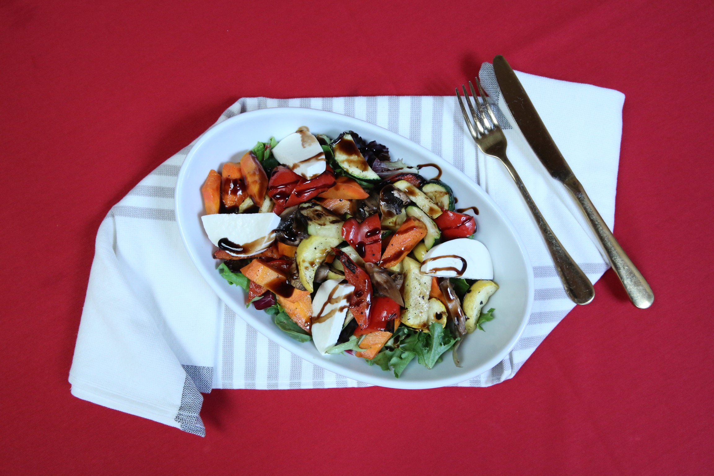 Order Grilled Vegetable Salad food online from Zhivago store, Skokie on bringmethat.com