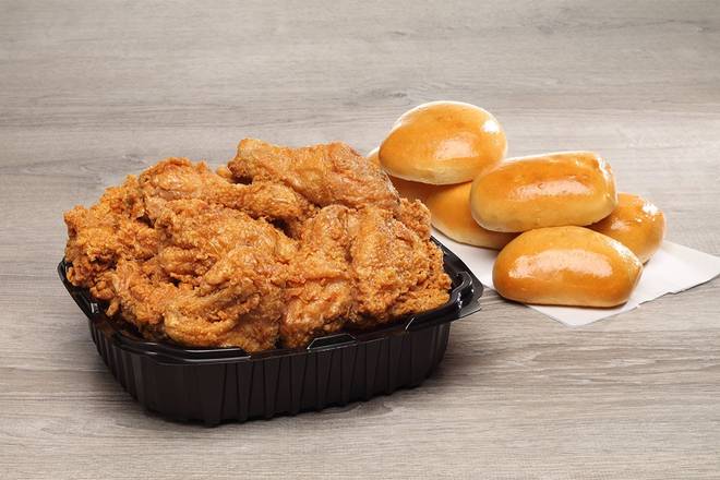 Order 12 Piece Family Box food online from Golden Corral Restaurants store, McAllen on bringmethat.com