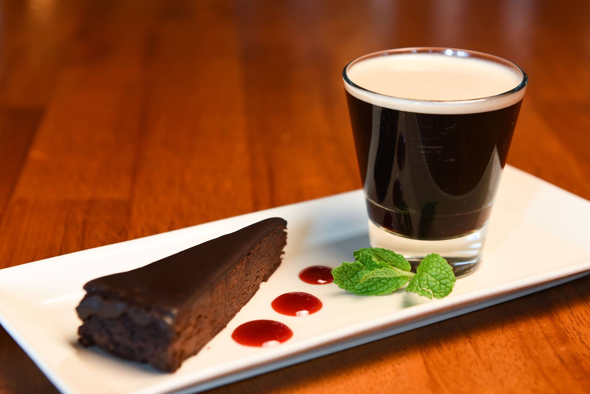 Order Flourless Chocolate Torte food online from Kip Pub store, Indianapolis on bringmethat.com