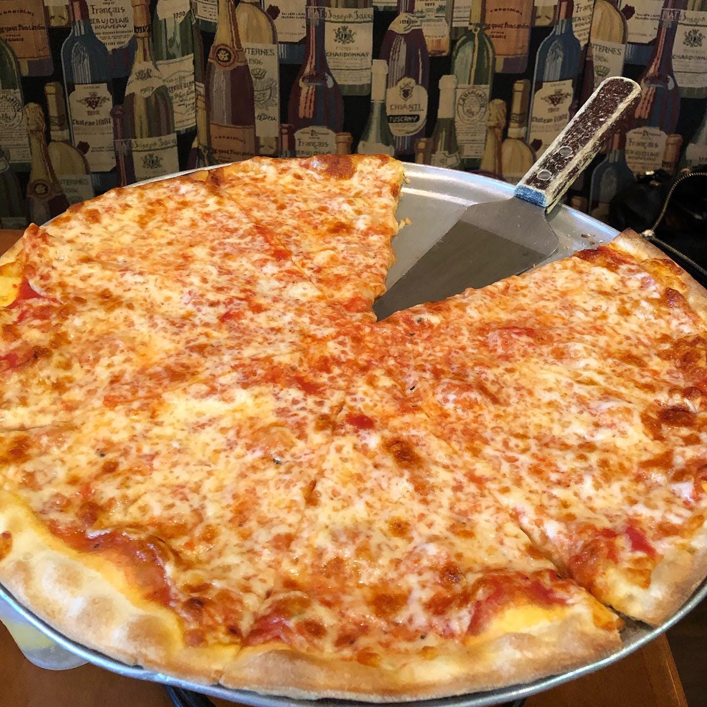 Order Traditional Cheese Pizza - 14" food online from Armando's Tuscan Grill store, Rivervale on bringmethat.com
