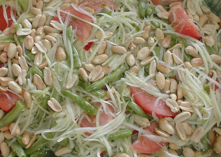 Order L. Papaya Salad food online from Thai Rama Restaurant store, Torrance on bringmethat.com