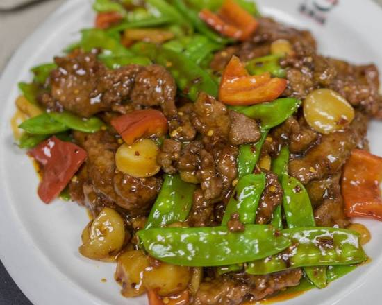 Order 510. Beef with Snow Peas food online from Lao Sze Chuan store, Chicago on bringmethat.com