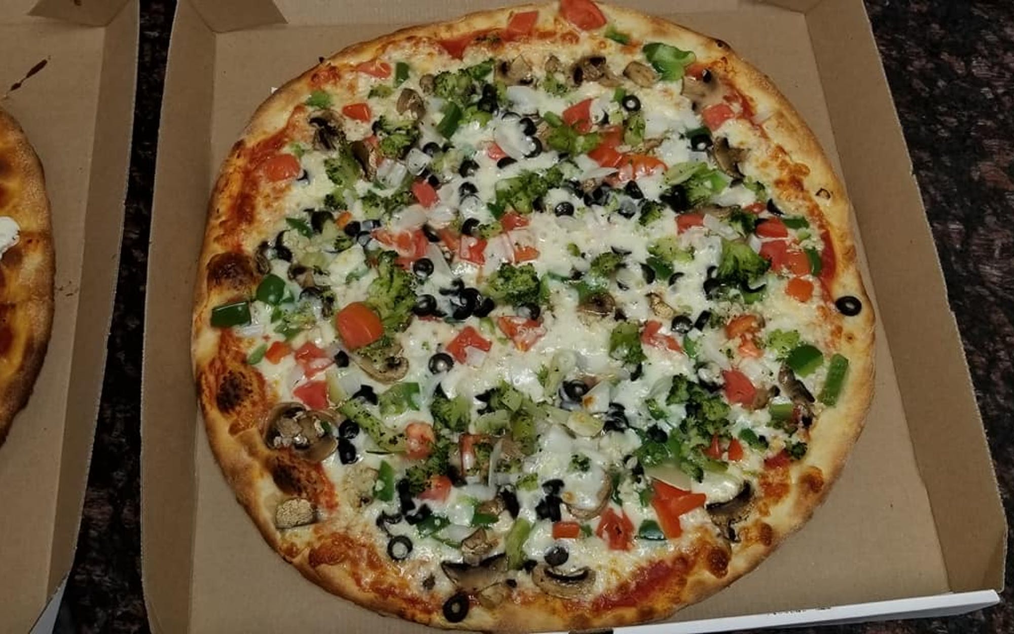Order Vegetable Pizza food online from Frankie's Pizza & Restaurant store, Berkeley Township on bringmethat.com