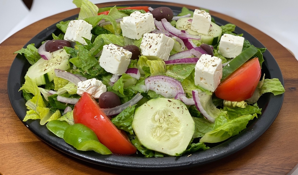 Order Greek Salad food online from Evan's store, Des Plaines on bringmethat.com