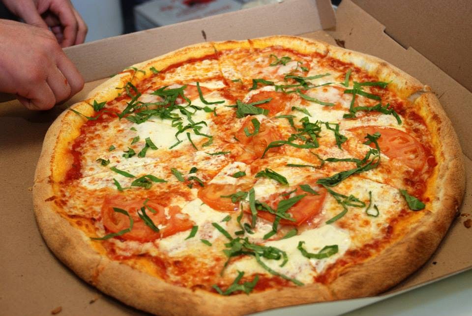 Order Margherita Pizza - Small 10'' (6 Slices) food online from The Amantinos Restaurant store, Jamaica Plain on bringmethat.com