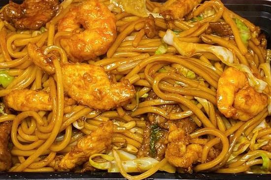 Order House Special Chow Mein food online from Little Chef Chinese store, San Diego on bringmethat.com