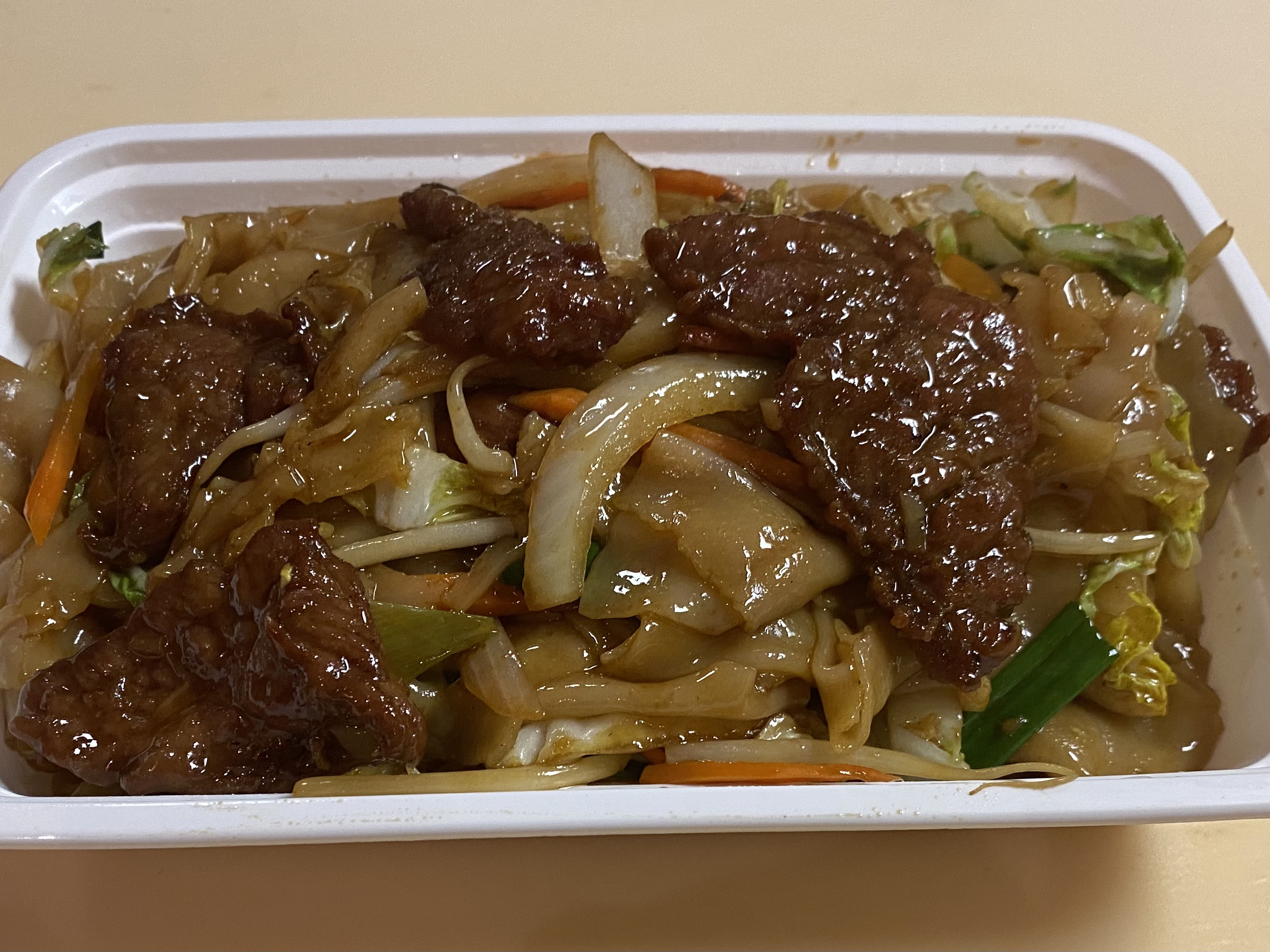 Order Beef Chow Fun牛河粉 food online from Kumo Asian Fusion store, Brick on bringmethat.com