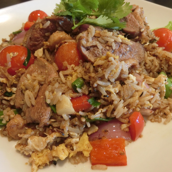 Order Duck Fried Rice food online from Thai Wave store, Huntington Beach on bringmethat.com