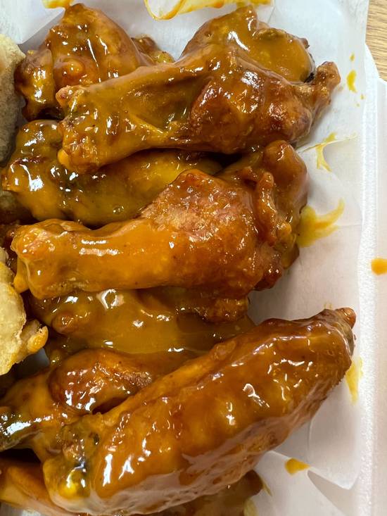 Order 25 Traditional Wings food online from Nuttin But Wings store, Clarksville on bringmethat.com