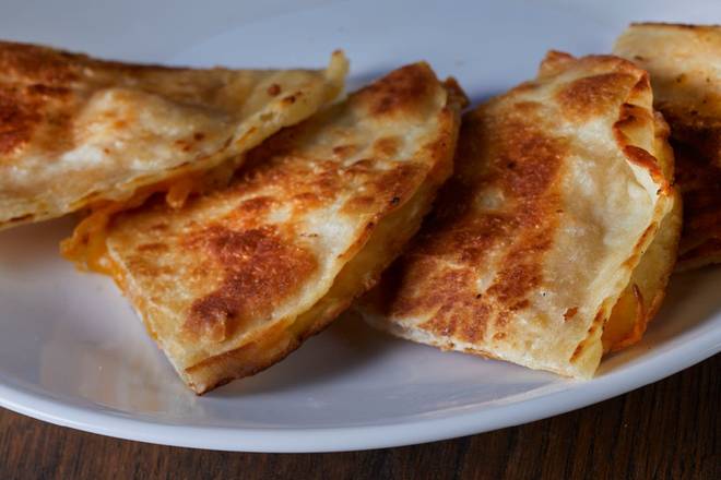 Order KIDS CHEESE QUESADILLA food online from Miller Ale House Christiana store, Newark on bringmethat.com