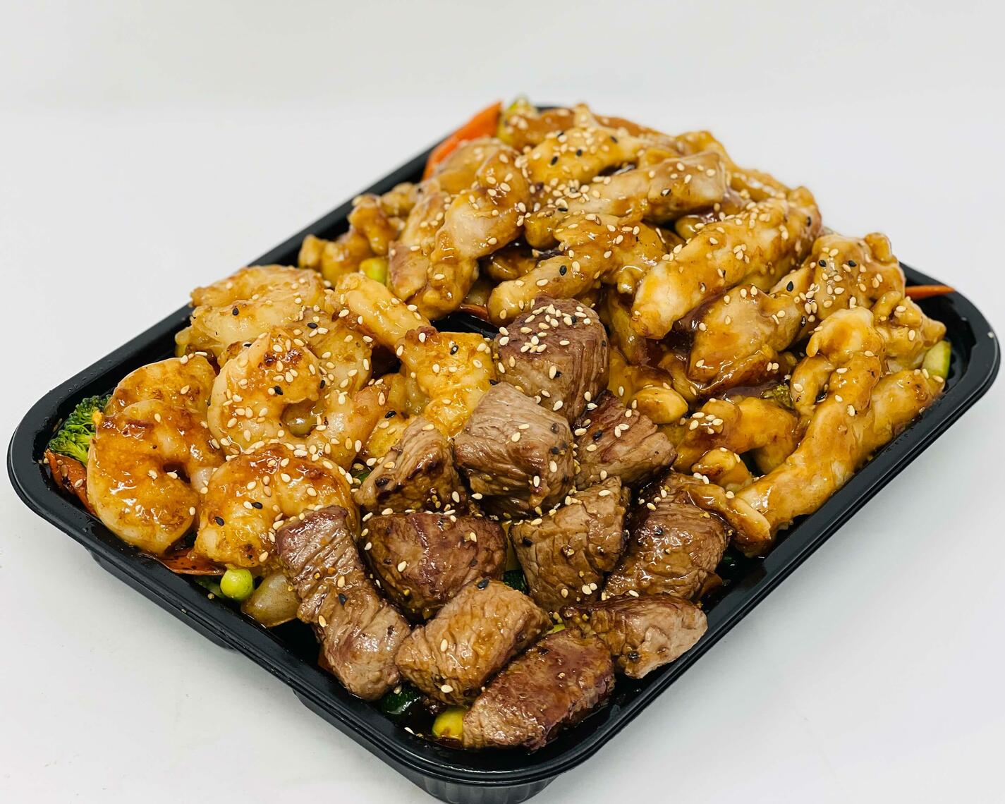 Order Hibachi Chicken, Steak & Shrimp food online from Mad Fish Sushi & Hibachi Grill store, Summerville on bringmethat.com