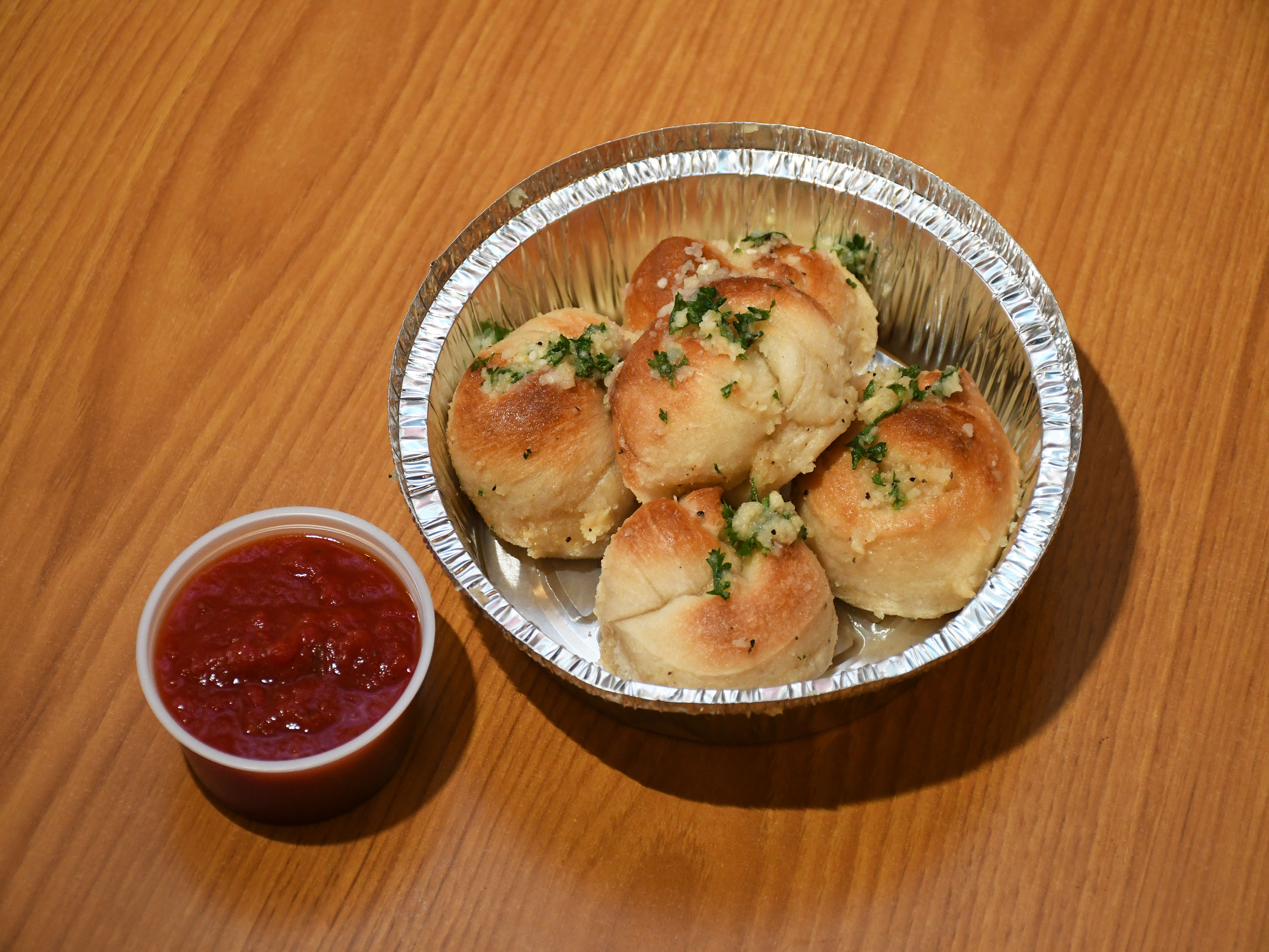 Order Garlic Knots food online from Taste Of New York Pizza store, West Des Moines on bringmethat.com