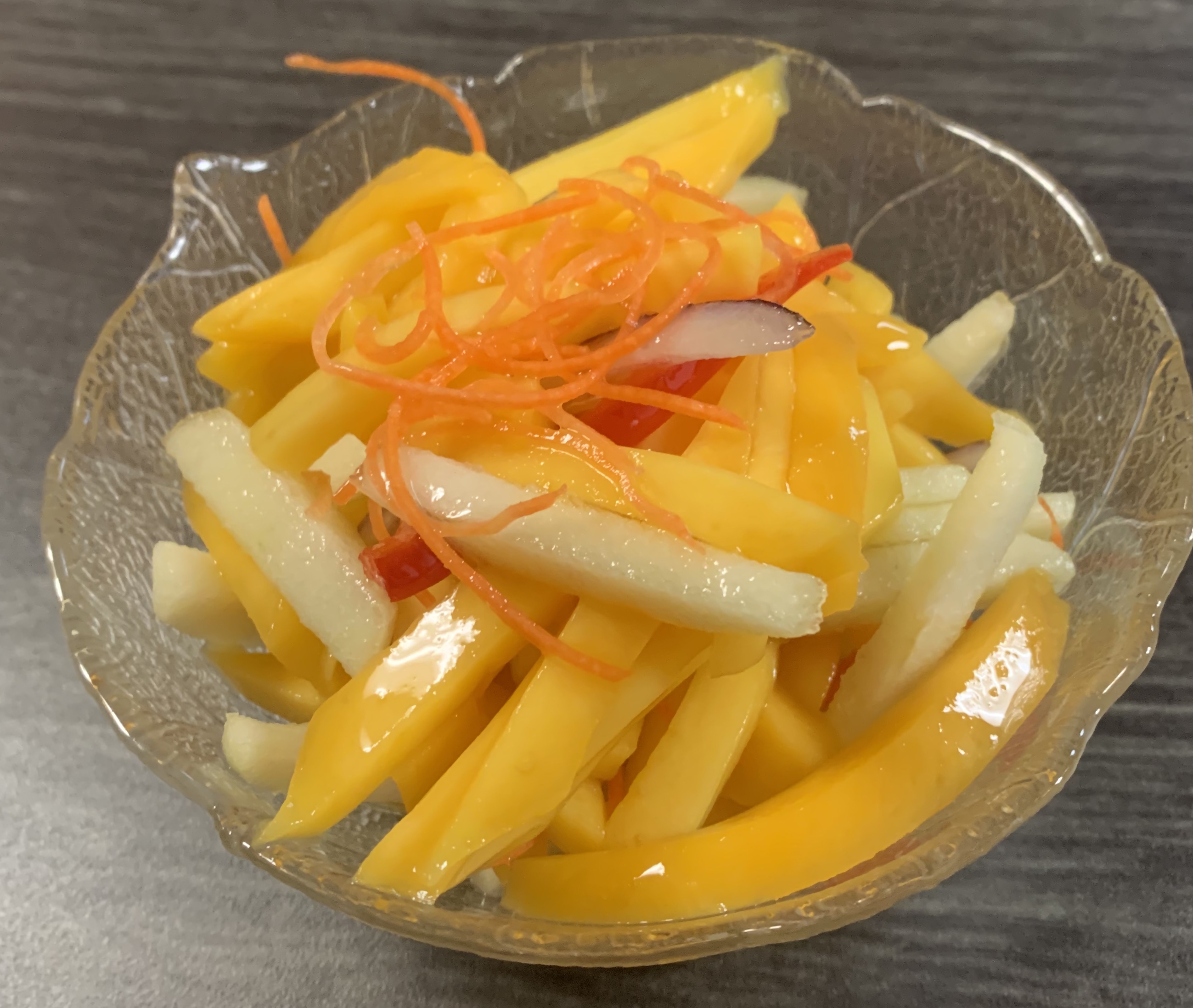 Order Thai Mango Salad food online from Lin Jin store, Little Falls on bringmethat.com