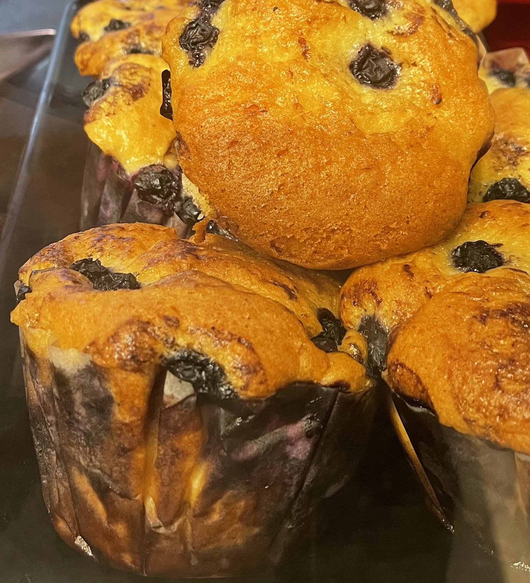 Order Blueberry Muffin food online from An Xuyen Bakery store, Portland on bringmethat.com
