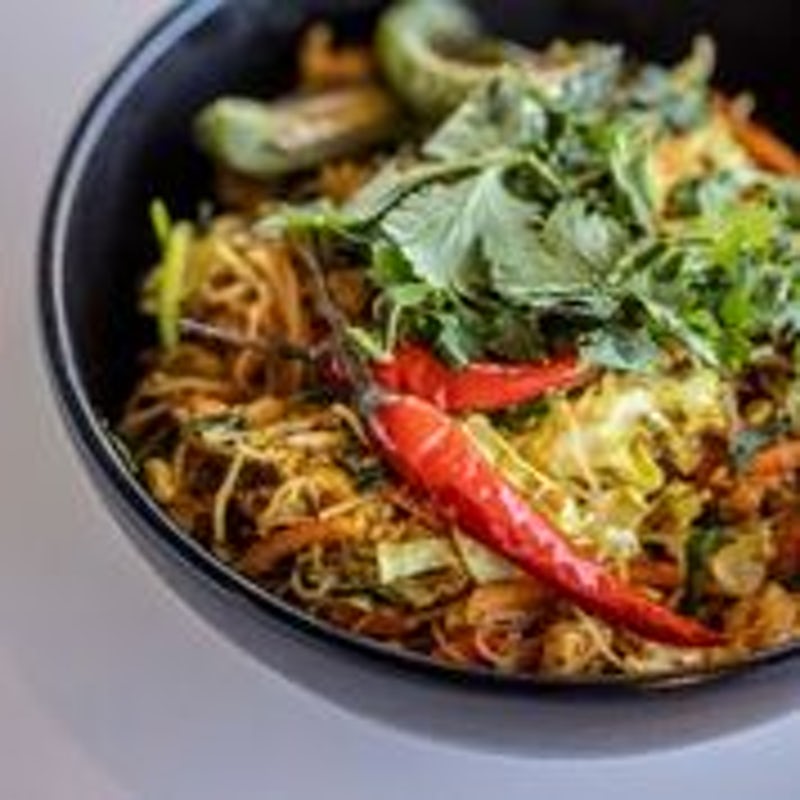 Order Singapore Curry Chow Men food online from Tin Drum Asian Kitchen store, Dunwoody on bringmethat.com
