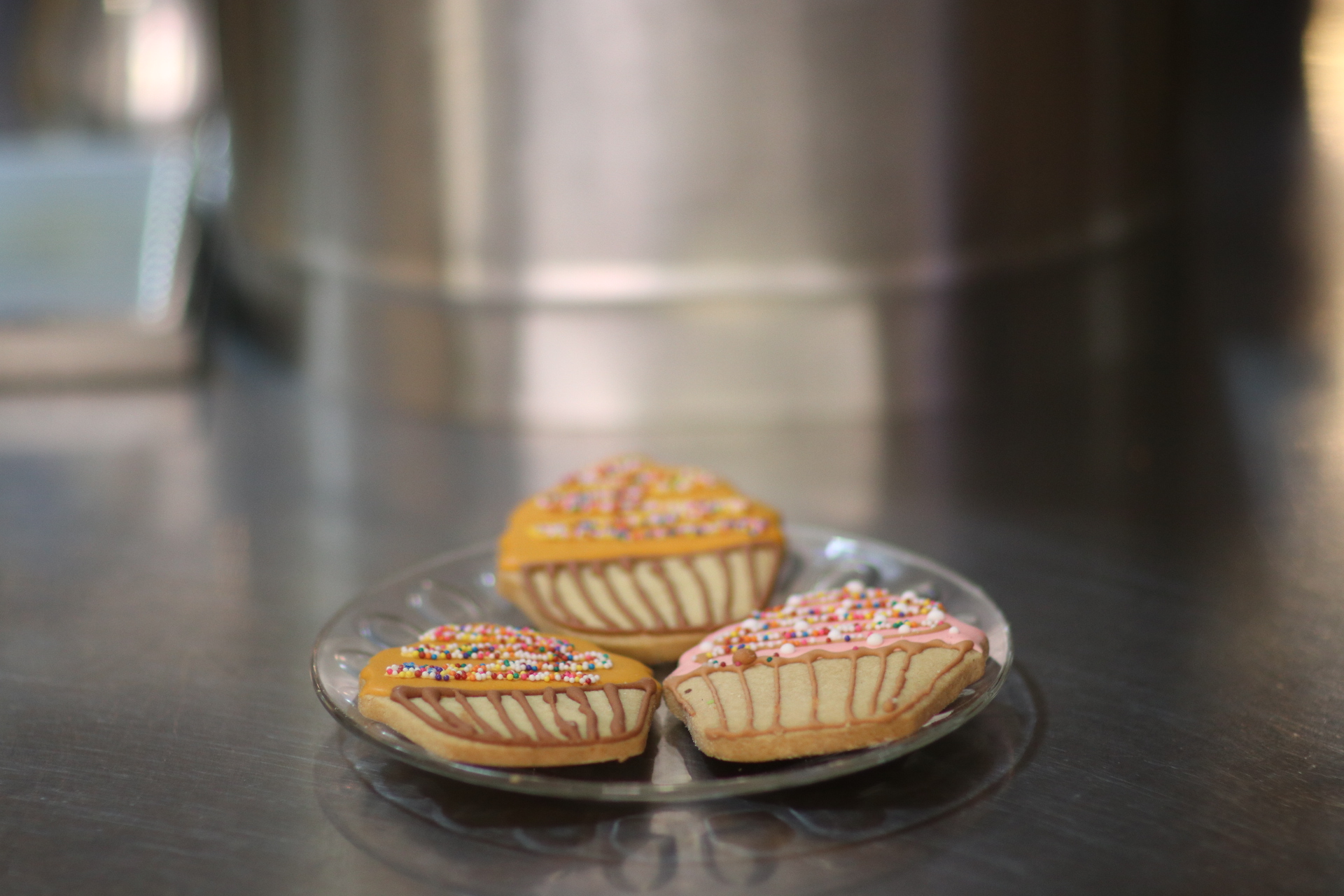 Order Cup Cake Cookie food online from Tillie's Fine Food & Coffee Company store, Lodi on bringmethat.com