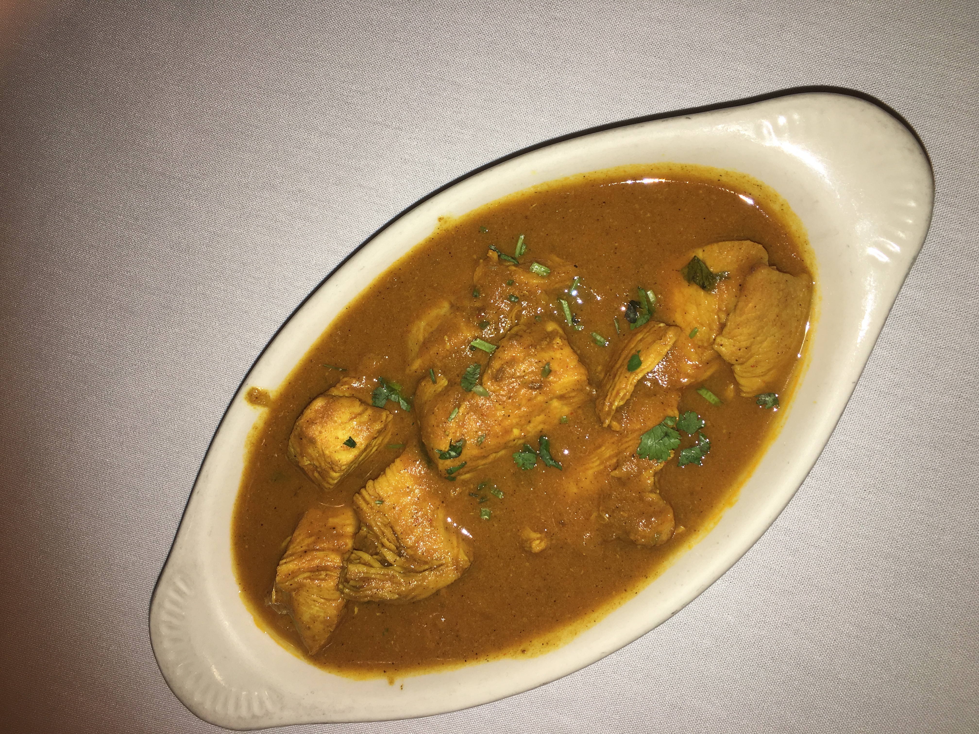 Order Chicken Curry food online from Flavors of India store, Washington on bringmethat.com